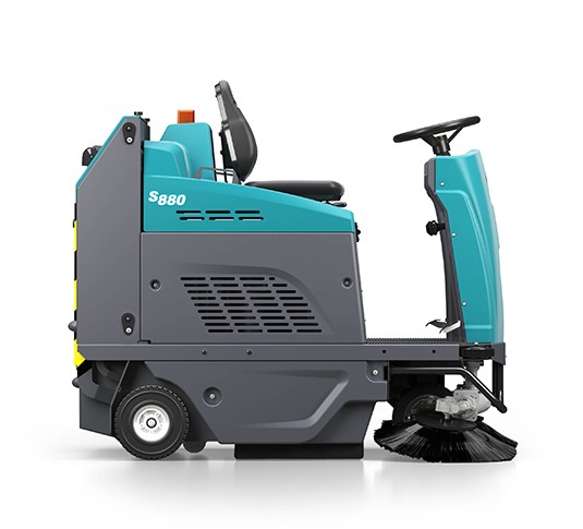 S880 Compact Battery Ride-On Sweeper alt 7